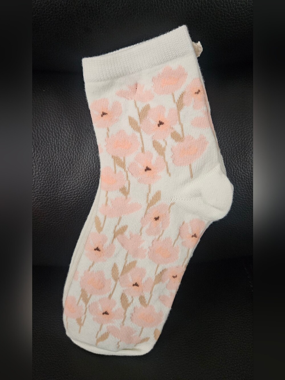 dELiA*s Beige and Brown Leopard Lace-Trim 3 Pairs Mid Crew Socks NWT - Picture 2 of 3